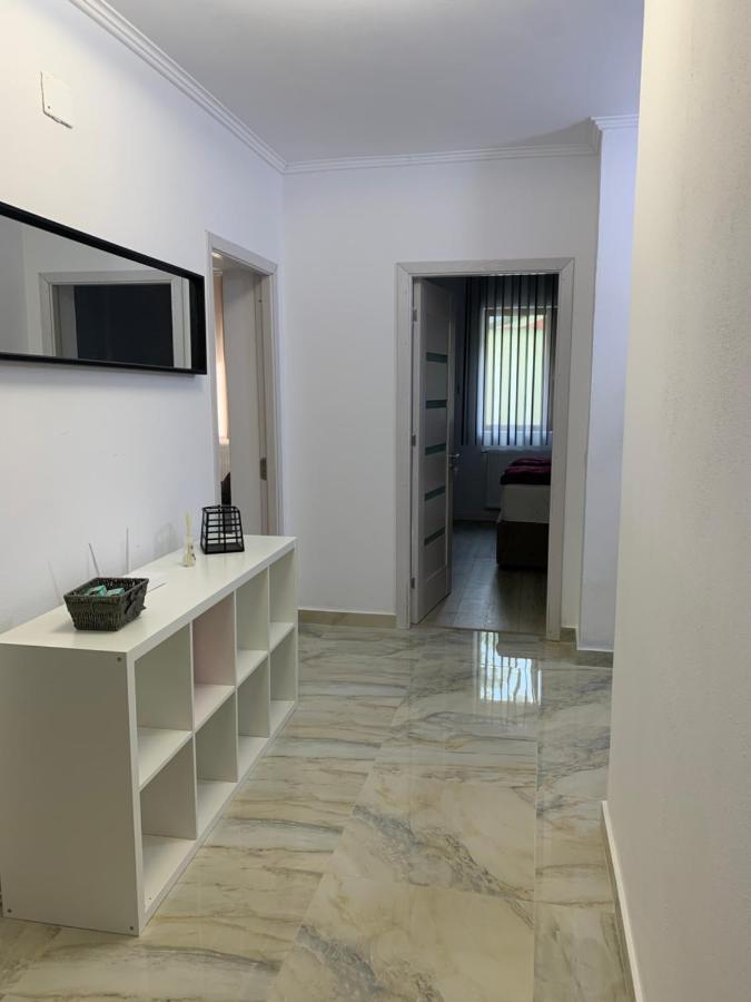 Apartmán Complex Rezidential Ana Caransebeş Exteriér fotografie
